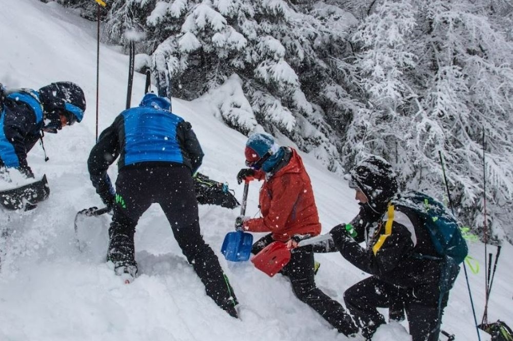 FORMATION CONTINUE HORS PISTE SERRE CHEVALIER AVRIL 2022